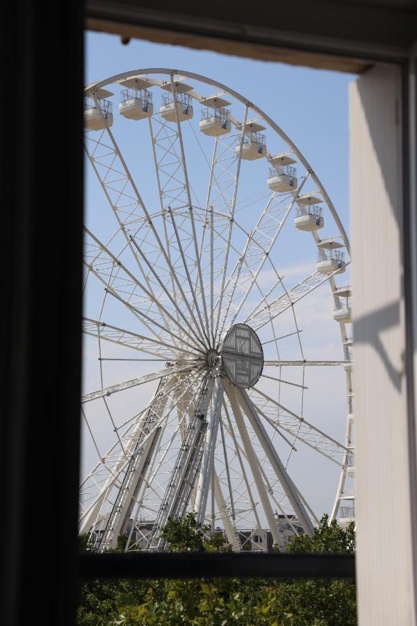Un Hotel Sur Le Port La Rochelle  Bagian luar foto