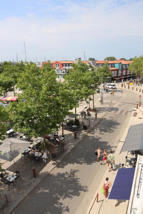 Un Hotel Sur Le Port La Rochelle  Bagian luar foto
