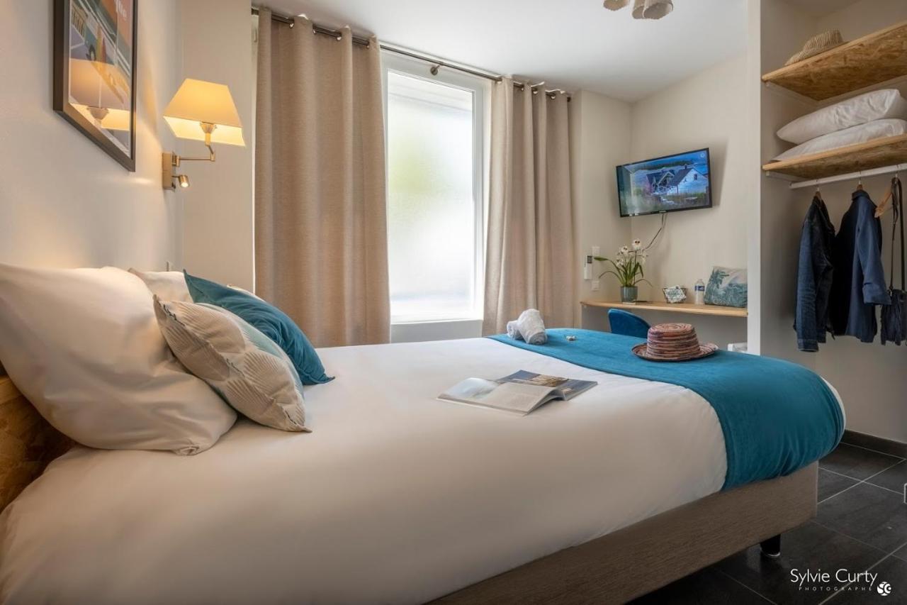 Un Hotel Sur Le Port La Rochelle  Bagian luar foto